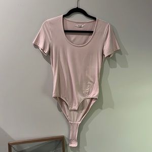 Short-Sleeve Scoop Neck Bodysuit